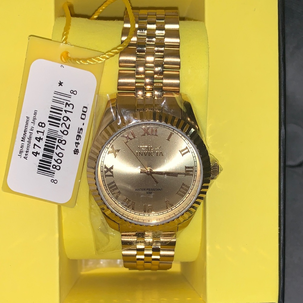 AUTHENTIC Invicta Luxurious Gold watch Roman Numerals BRAND-NEW adjustable,